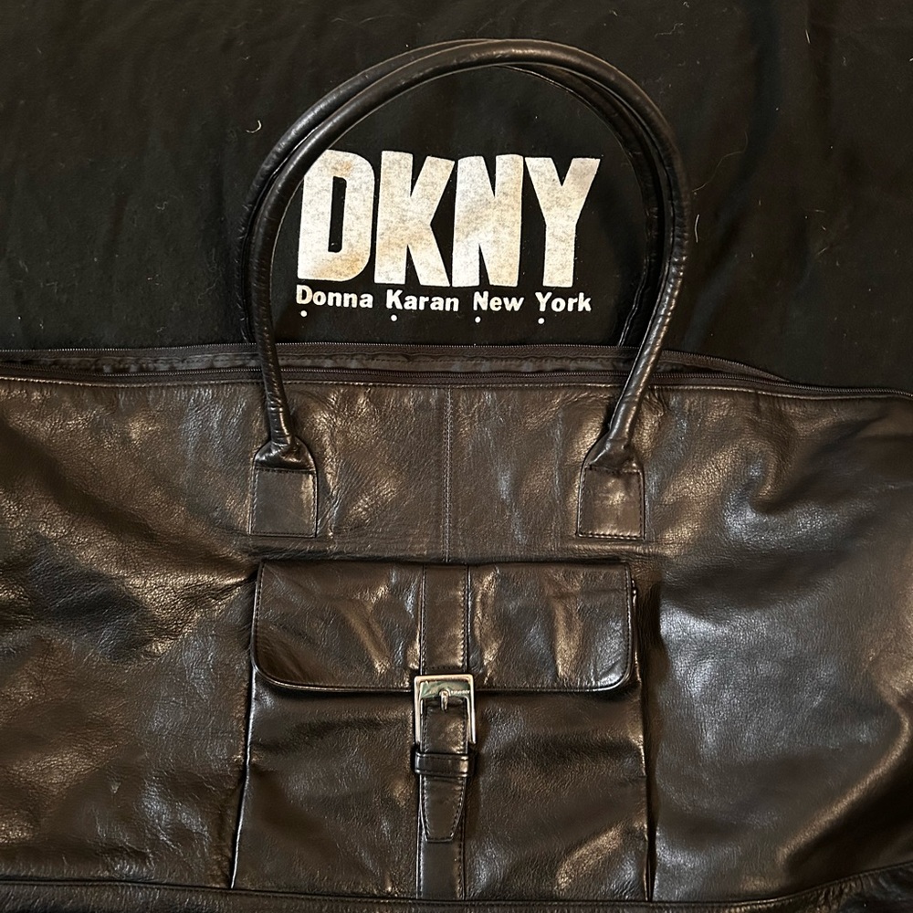 DKNY Black Leather Tote with Classic Design and Dust bag